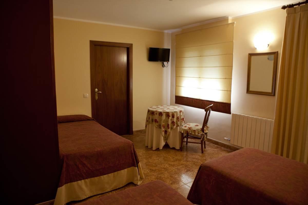 Hotel Los Arcos Villafranca del Cid Extérieur photo