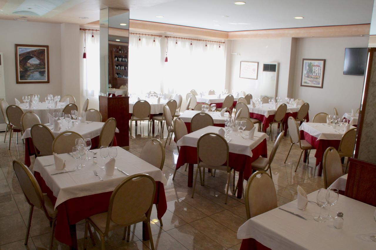 Hotel Los Arcos Villafranca del Cid Extérieur photo